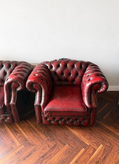 Chesterfield suite Oxblood 3 Seater Sofa and 2x Armchairs Beautiful Patina