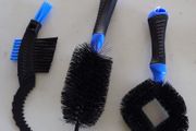brushes and chain cleaning set