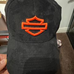 caps