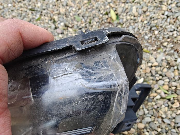 Renault grand scenic front light
