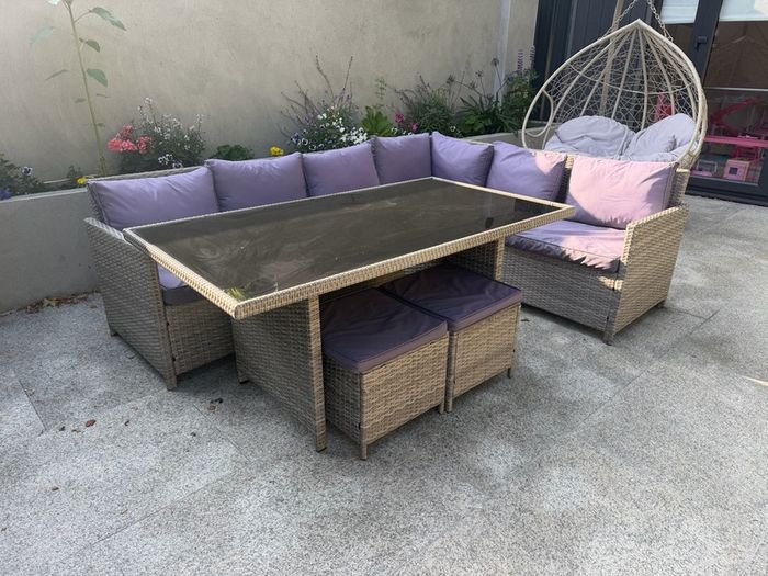L Shape Table & Chairs Garden Furniture