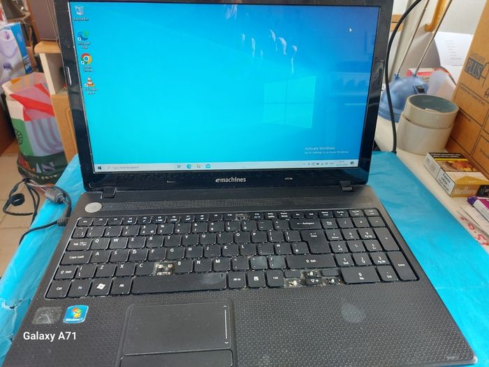 Emachines 15.6 inch Laptop, E732 Series, Model ZRDB, Intel Pentium CPU P6200, 3GB Ram, 250GB HDD, Windows 10, Microsoft Edge, Chrome