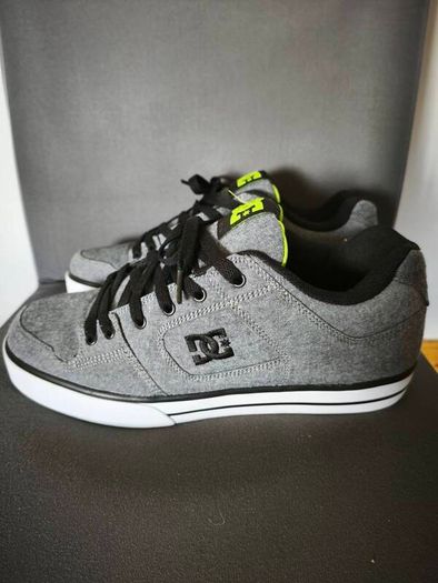 DC Shoe's men's