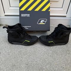 G.rocket Gore-tex Black Shoes