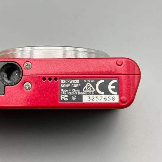 Sony DSC-W830 20.1MP Digital Camera Red - Full Kit