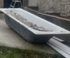 Cast iron bath