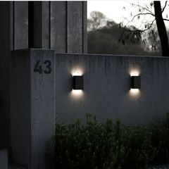 Ledlux wall lamp cubo zwart down