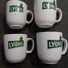 Lyons cups / mugs