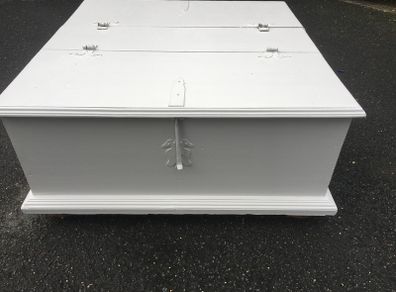 Coffee table with storage