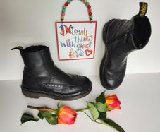 Dr martens flora 3A35 vintage england black brogue chelsea boots UK5 EU38 US7