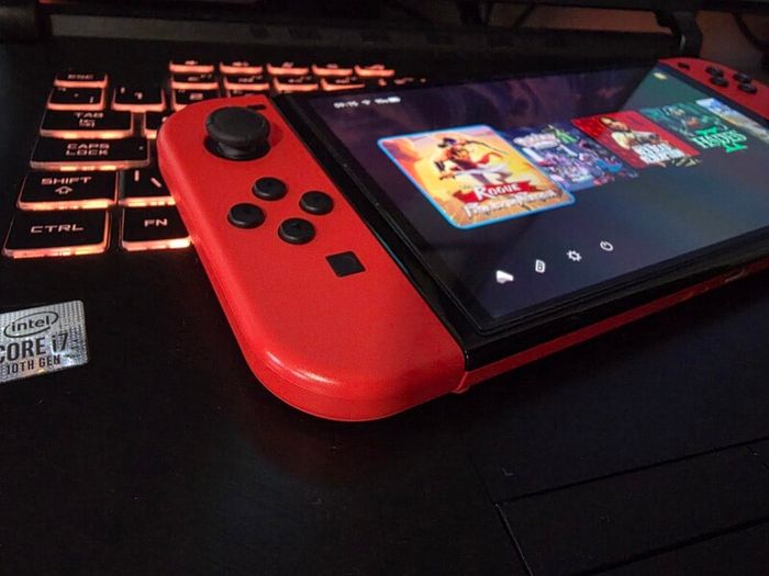 Nintendo Switch OLED (Mario Edition) 8GB RAM!