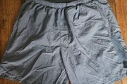 nike shorts size L