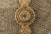Antiquitie Victorian-style 9c Gold Broach.