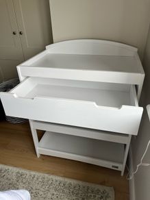 Changing table