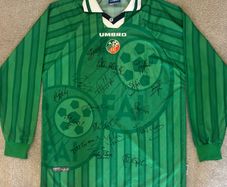 Umbro 1998-00 Signed Republic of Ireland Jersey