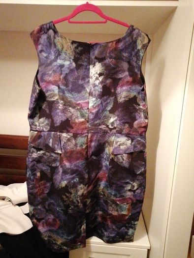 dressy dress.