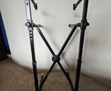 Hercules Keyboard Stand for Two Keyboards