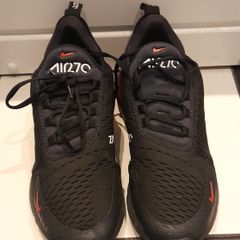 Nike Air 270's