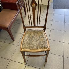 Dining chair
