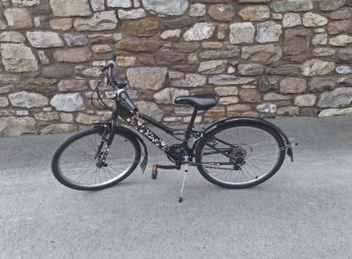 26-inch Black girls' bike