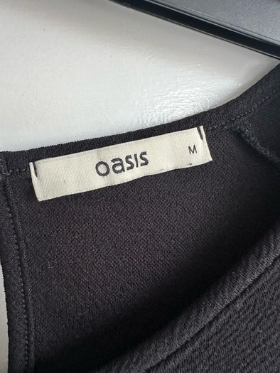 Black Oasis top sz M