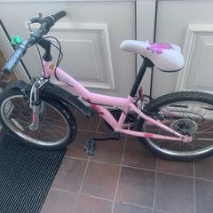 Girl's Bicycle 19" wheels