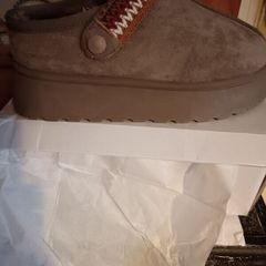 Ugg Style Slippers/Shoes.....