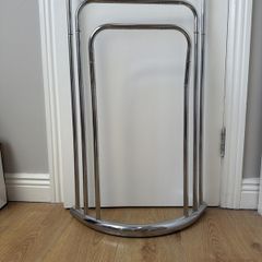 Towel / Storage Rail
