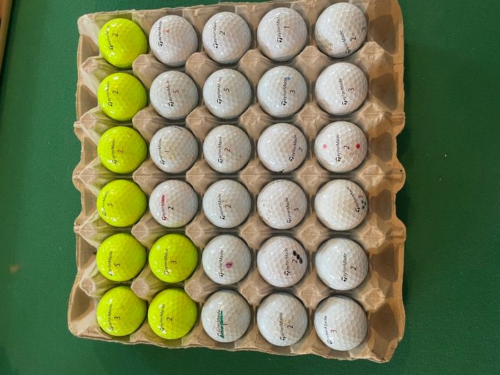 Golf Balls  -  36 Taylormade TP5 / TP5x