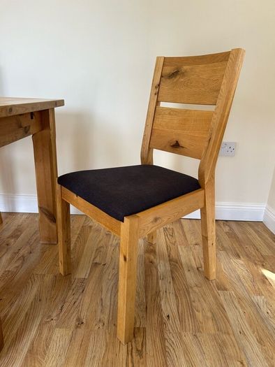 Dining Table with 4 chairs + bench