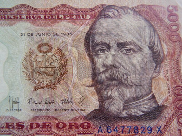 Variety of 10 Different Foreign Banknotes most of Peru