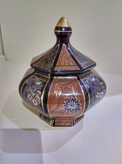 Trinket Box / Lidded Jar
