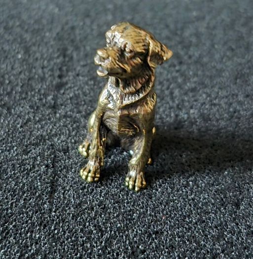 3 brass Dogs, Solid brass.