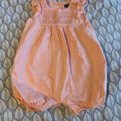 GAP baby girl onesie 12-18