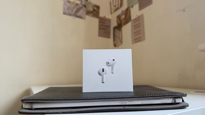 Airpods pro 3  Airpods 3 pro
