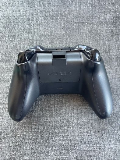 Xbox One Wireless Controller model 1697