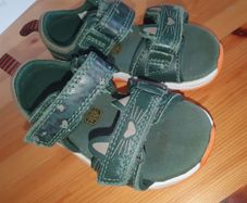 clarks toddler sandals