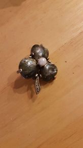 Vintage Connemara marble shamrock pin Irish charm