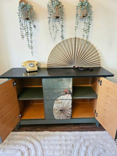 Sideboard