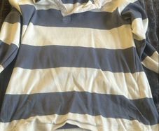 boys rugby style top age 11-12 yrs