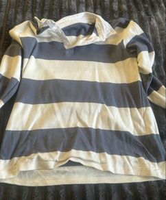 boys rugby style top age 11-12 yrs
