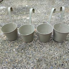 Hanging Flower Pots x 4