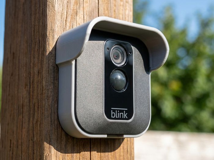 Blink XT2 camera visor shield hood