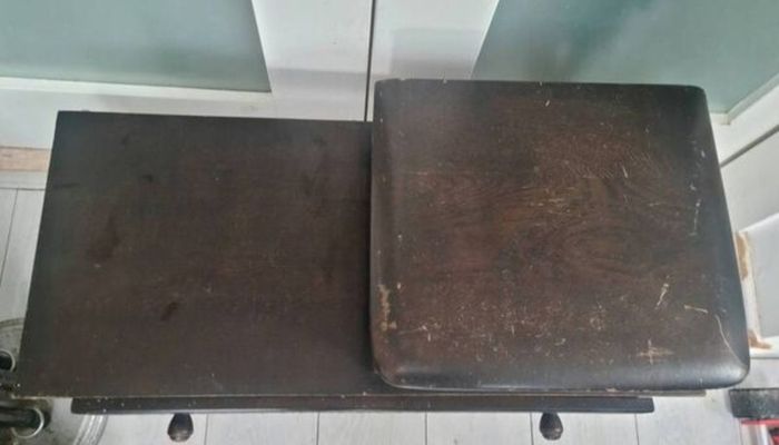 Telephone Seat
