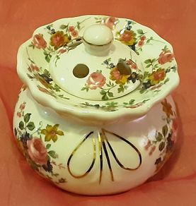 Irish China pot pourri pot