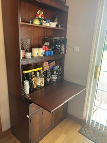 drinks cabinet