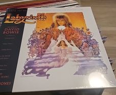 Labyrinth featuring david bowie soundtrack