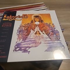 Labyrinth featuring david bowie soundtrack
