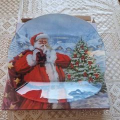 Christmas plate, souser and santa