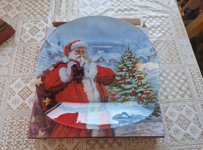 Christmas plate, souser and santa